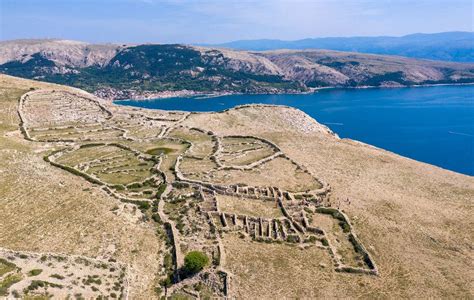 Baška Počinju besplatne radionice suhozidne gradnje i akcija obnove