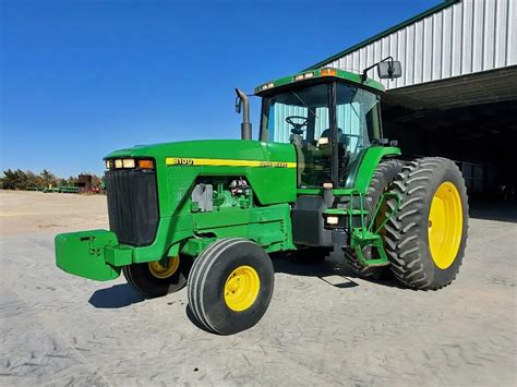 John Deere 8100 technical data - overview of tractor specifications