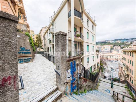 Vendita Appartamento Genova Quadrilocale In Scalinata Montaldo A