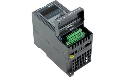 Векторный преобразователь частоты INNOVERT ITD152U21B2 (1,5 кВтx220 В ...