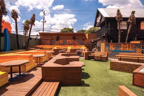 These Urban Bars and Lounges Put a Unique Twist on Houston Dining ...