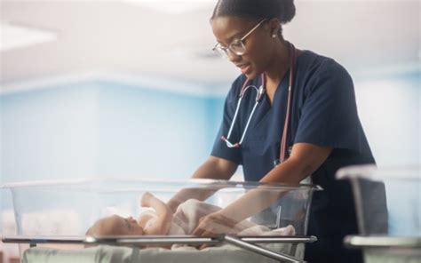 Careers in maternal and child health nursing - Blog