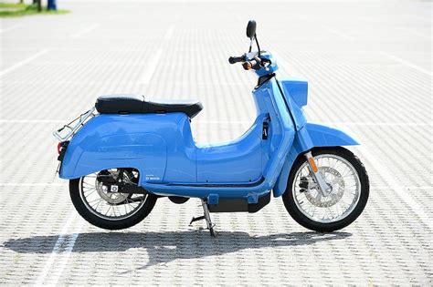 E-Roller: Die coolsten Elektro-Roller im Überblick - AUTO BILD