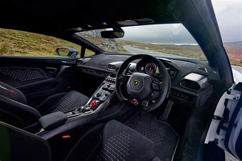 Huracan Performante Interior - Huracan Mansory : It's a true everyday ...