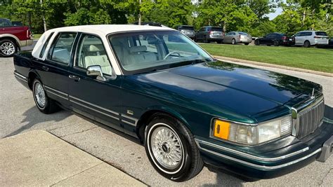 1992 Lincoln Town Car Signature Series Jack Nicklaus Edition Vin