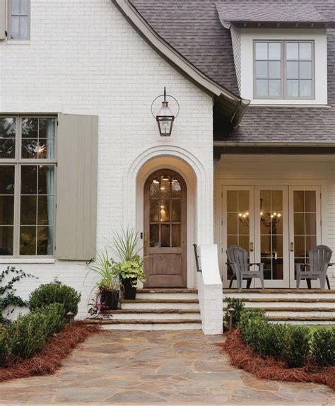 Why We Chose Sherwin Williams White Duck For Our Exterior Paint Color