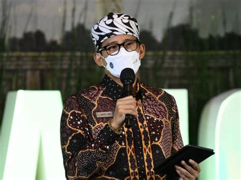 Sandiaga Ajak Warga Singapura Wisata Virtual Ke Indonesia Tagar