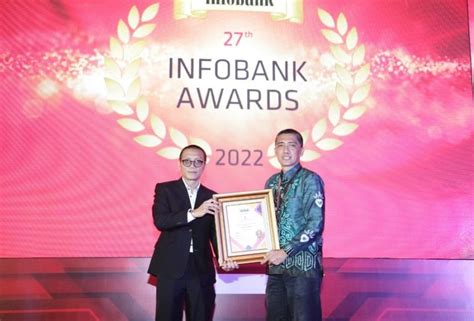 Bank Kalsel Raih Penghargaan Pada Th Infobank Award