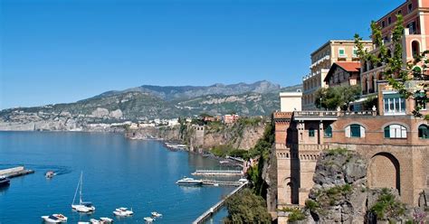 Neapel Ganztägige Sorrent Positano und Amalfi Tour GetYourGuide