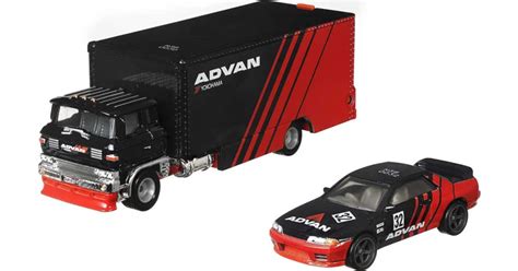 Hot Wheels Transportator Sakura Sprinter Cu Masinuta Nissan Skyline Gt R Scara 1 64 Arhiva