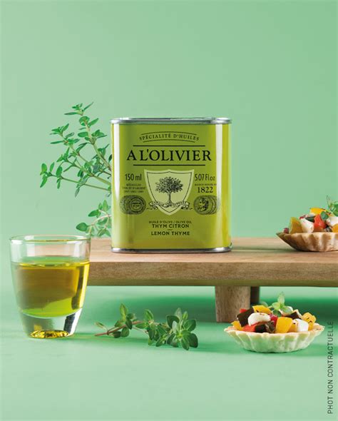 Huile D Olive Aromatique Au Thym Citron Huiles A L Olivier