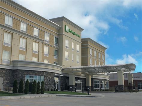 Hotel in Hopkinsville | Holiday Inn Hotel & Suites Hopkinsville ...