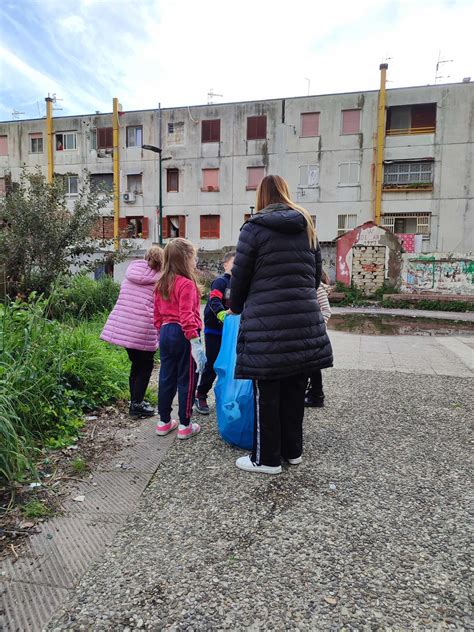 Fiori E Colori I Bambini Si Riprendono Il Quartiere C I E LO