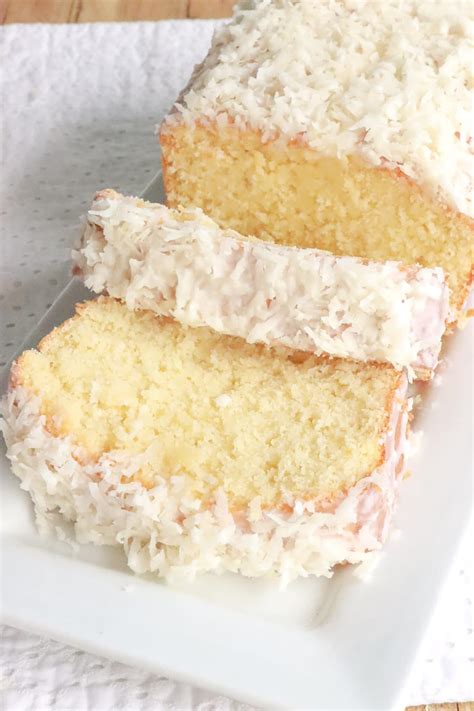 Coconut Pound Cake Moist Fluffy Coconut Glaze