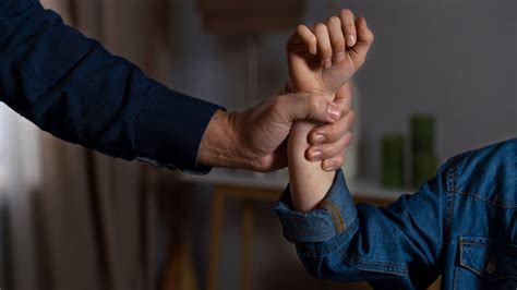 Violencia Doméstica Contra Hombres Un Delito Silencioso N