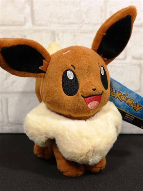 Eevee-Plushies - Nerdinsweden's Pokémon Collection