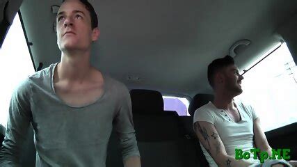 Gay Scores A Guy To Have A Fuck
