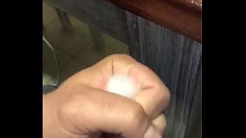 Me Masturbo En El Trabajo XVIDEOS