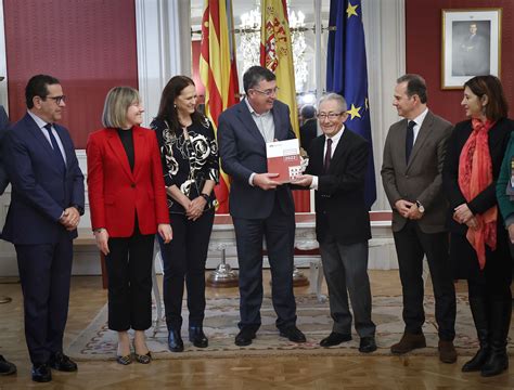 Entrega Del Informe Anual A Las Corts El S Ndic Denuncia Que La