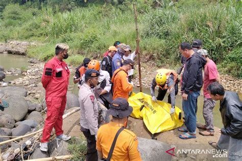 Hari Hanyut Di Sungai Cisadane Rizki Ramadhan Ditemukan Tewas