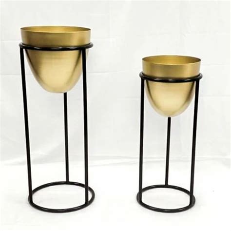 Golden And Black Round Iron Planter Set Size 10inch And 12inch D At