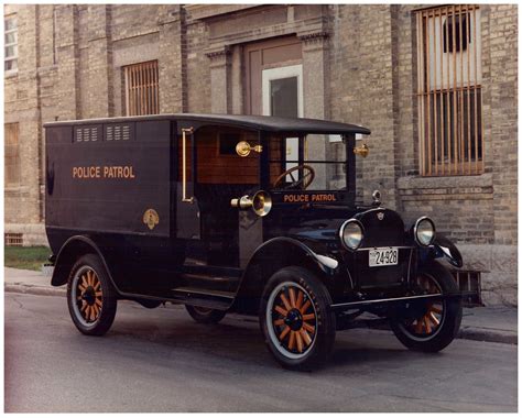 Vehicles – Winnipeg Police Museum