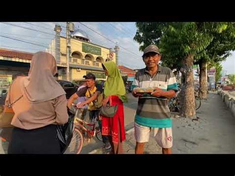 Berbagi Di Tegal Ke Perkampungan Daerah Pemulung Dan Pinggir Rel Nasi