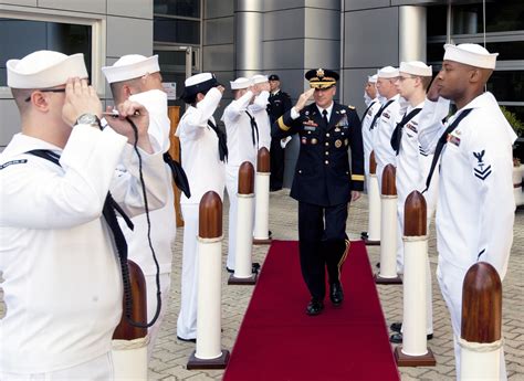 DVIDS - Images - First female NATO JFC commander takes lead in Naples [Image 3 of 5]