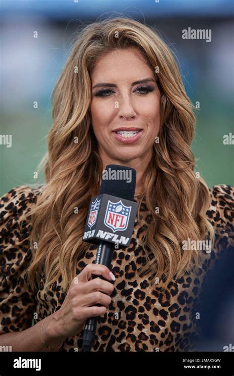 Nfl Network Sara Walsh On Air Before An Nfl Football Game Between The