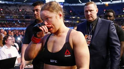 Ufc193 Holly Holm Knocks Out Ronda Rousey To Win Bantamweight Title