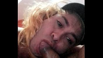 Travesti Mamando XVIDEOS