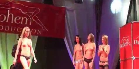 Topless Erotic Sex Show Tnaflix