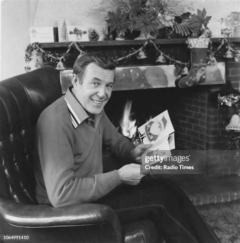 Val Doonican Photos and Premium High Res Pictures - Getty Images