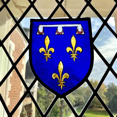 Fleur De Lis Meaning And History Of The Ancient Symbol