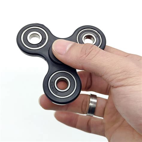 Fidget Spinner Triangle Single Finger Decompression Gyro Hand Spinner