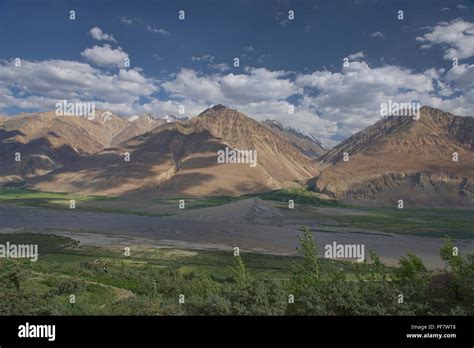 Hindu Kush Hi Res Stock Photography And Images Alamy