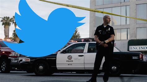 Police disrupt Twitter HQ sign removal - ShiftDelete.Net Global