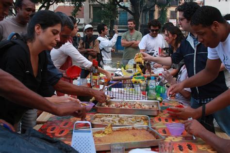 Projeto Que Multa Quem Doar Marmita Popula O De Rua De S O Paulo