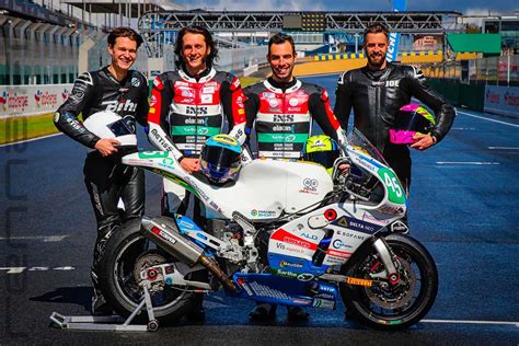 Pr Liminaires Des H Motos Et Premi Re Manche Du Championnat De France