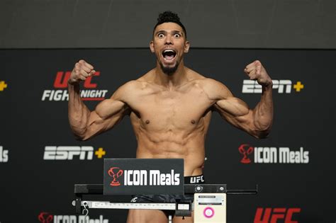 Ufc Vegas 48 Weigh In Results Johnny Walker Vs Jamahal Hill Official Gabriel Benitez Misses