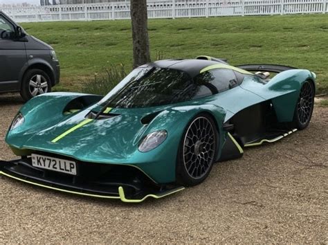 ECR Aston Martin Valkyrie Details