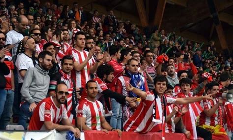 As Apoya La Afici N Del Zamora Cf A Su Equipo Para Su Primer Partido