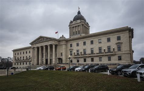 Taxes, crime and birth control among topics at Manitoba Tory leadership