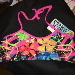 Breaking Waves Swim Breaking Waves Bikini Swim Top Girls Nwt Poshmark