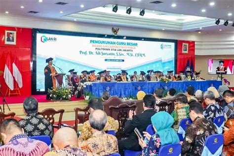 Hadiri Pengukuhan Guru Besar Kepala LAN RI Profesor Adi Suryanto Ketua