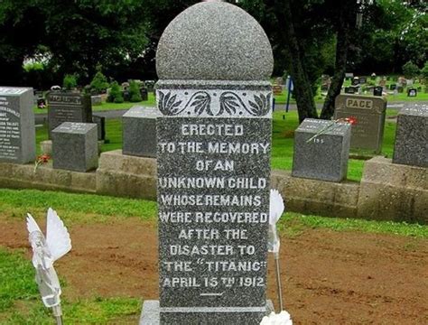 The Grave Of The Unknown Child - Titanic-Titanic.com