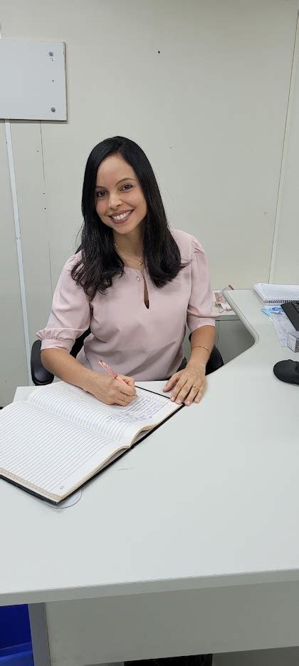 ENTREVISTA Juliana Maria Oliveira Dos Santos Aprovada Em 1 Lugar