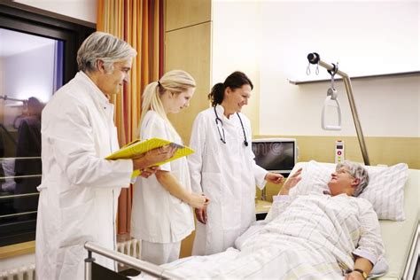 Hospital Ward Patient in Bed Stock Photo - Image of visit, nurse: 38922342