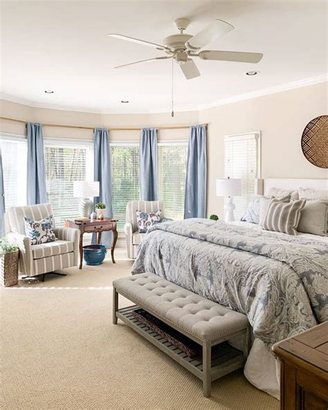 Master Bedroom Ideas With Sitting Area And Blue Curtains Soul Lane