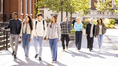 Cómo aplicar a las becas de la OEA British Council